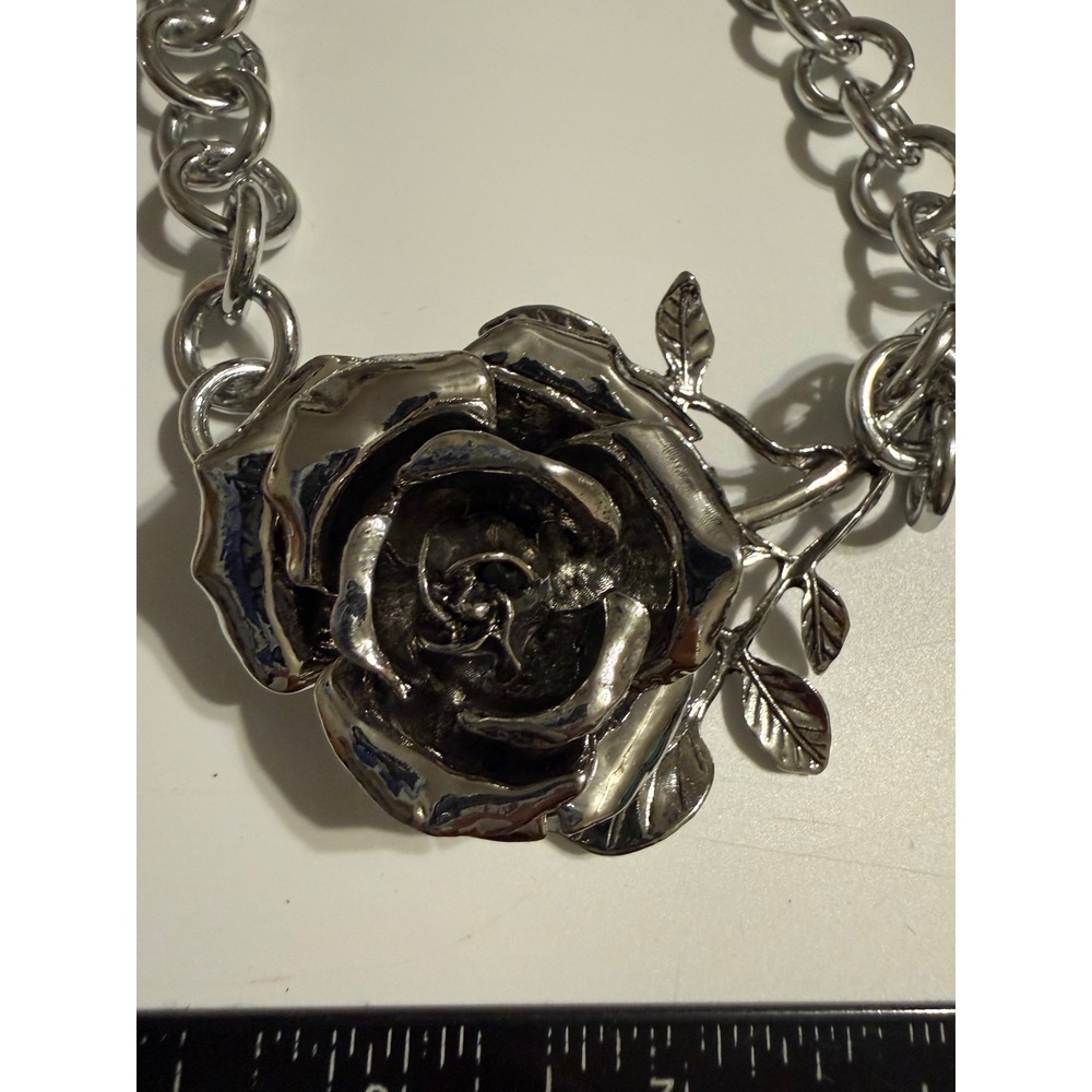 Chunky Silver Tone Oversized 3D Rose Statement Necklace Floral Cable Chain